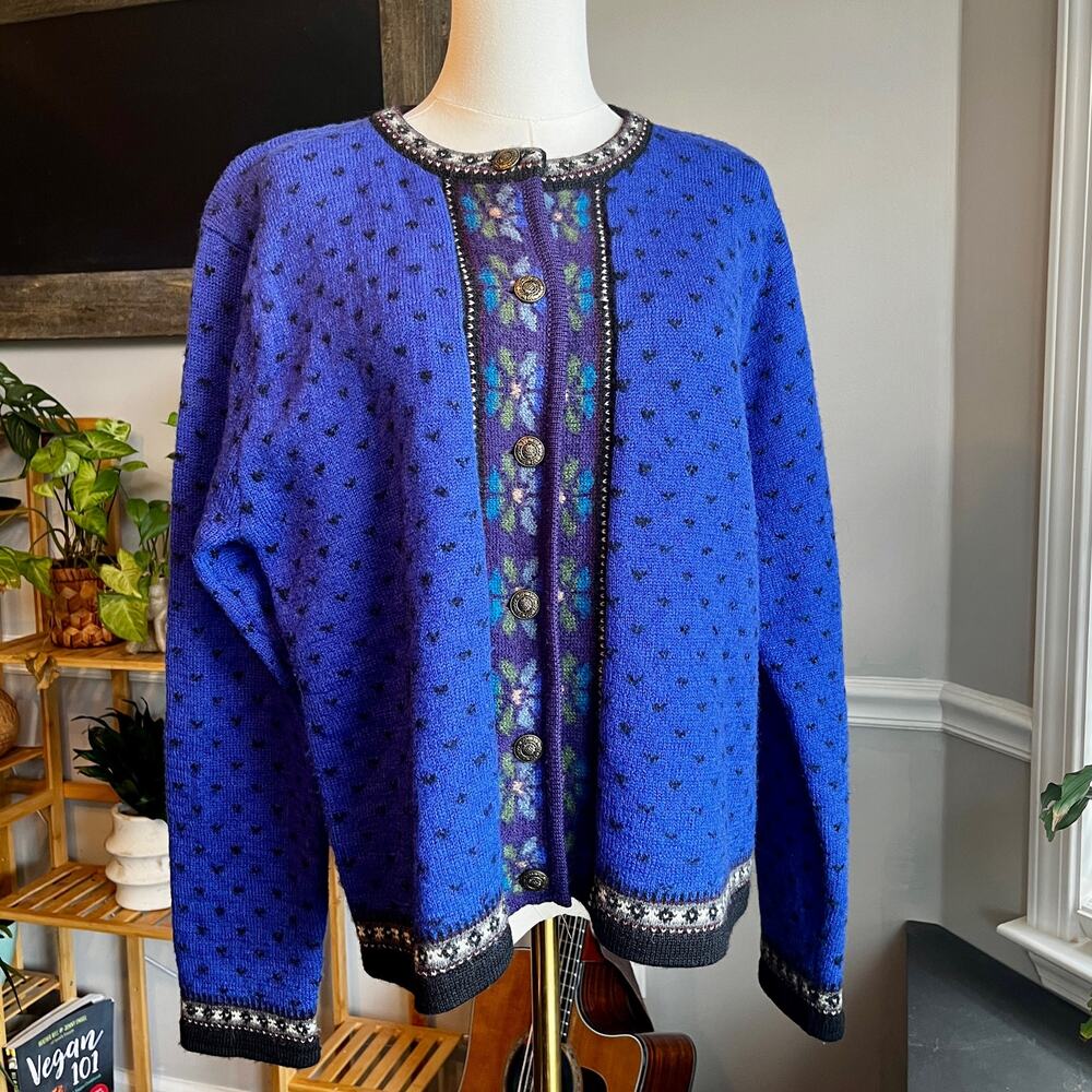 Vintage Y2K Blue & Black Cottagecore Wool Heart Cardigan Sweater Size Large